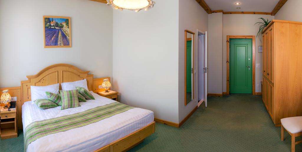 Landhaus Hotel Brovary Ruang foto