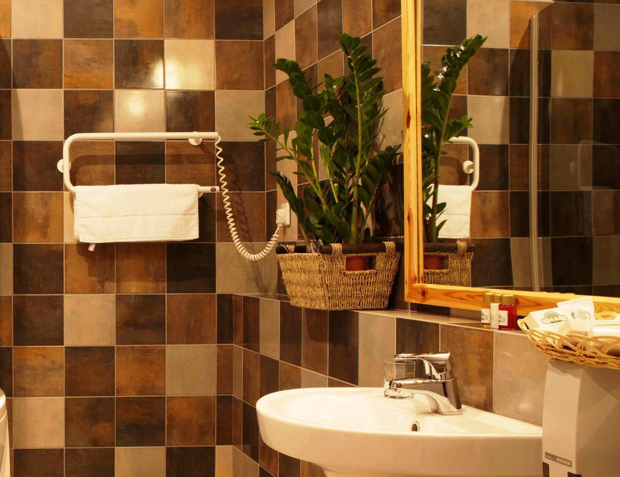 Landhaus Hotel Brovary Bagian luar foto